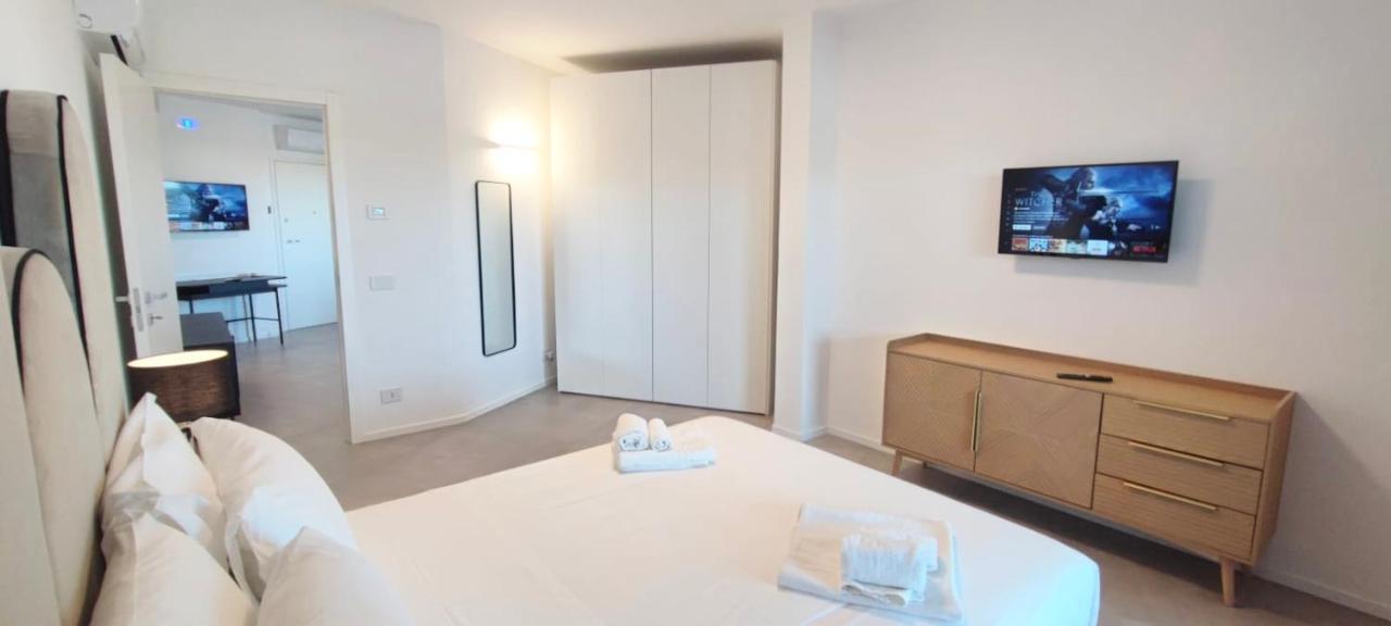 Marisabella Suite Spa 5 Bari Exterior foto